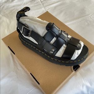 Dr. Martens Terry Leather Strap Sandals BLK NWT